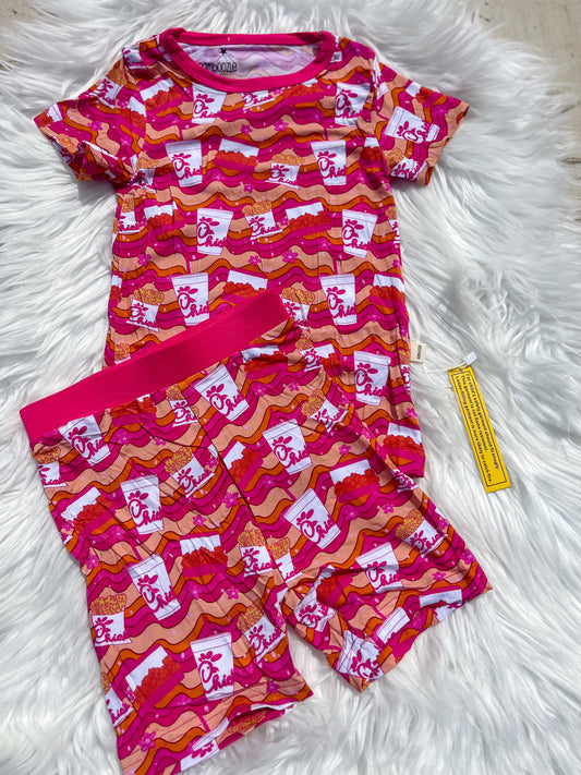 Chickin’ & Chill Short Set